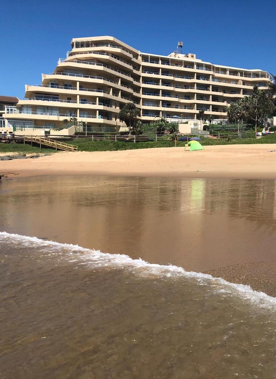 Sands Beach Breaks Beach Front Баллито Экстерьер фото